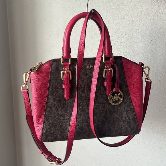 Sold - Picture 2 of 8